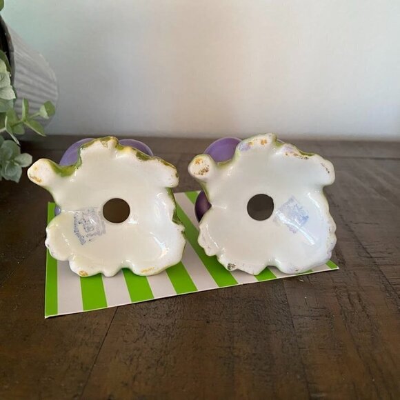 Royal Bayreuth Grape Salt & Pepper Shakers - Picture 2 of 2